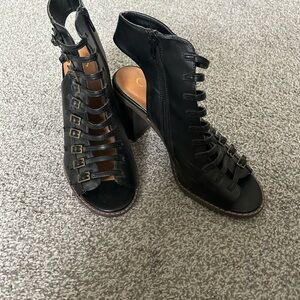 Chic Black Women's Heeled Sandals